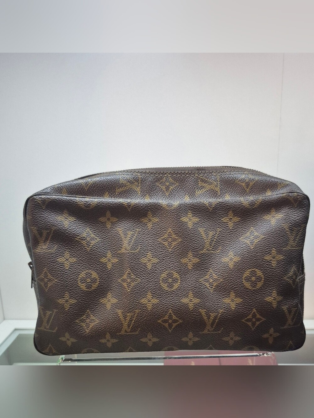Louis Vuitton Authentic Monogram Trousse Toilette 28 Vintage